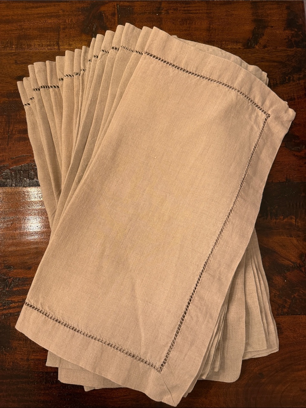 Pottery Barn Belgian Linen Napkins (16)